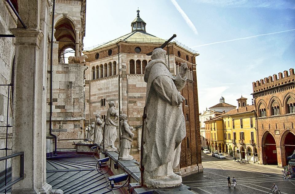 Cremona, by maristeneva0 via Pixabay
