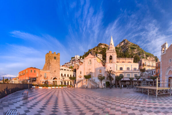 Piazza IX Aprile, Taormina, Sicily, Italy
