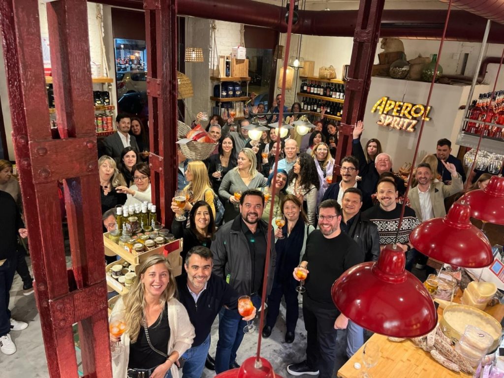 Overview of the Italian aperitif event organized by Carrani Tours.